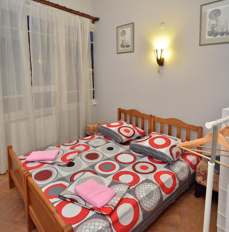 Griboedov Hostel & Suites Tiflis Oda fotoğraf