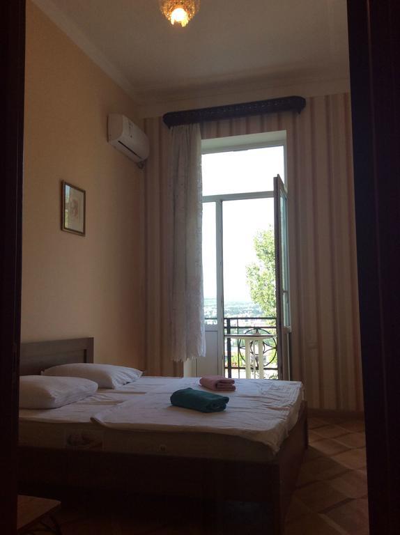 Griboedov Hostel & Suites Tiflis Dış mekan fotoğraf