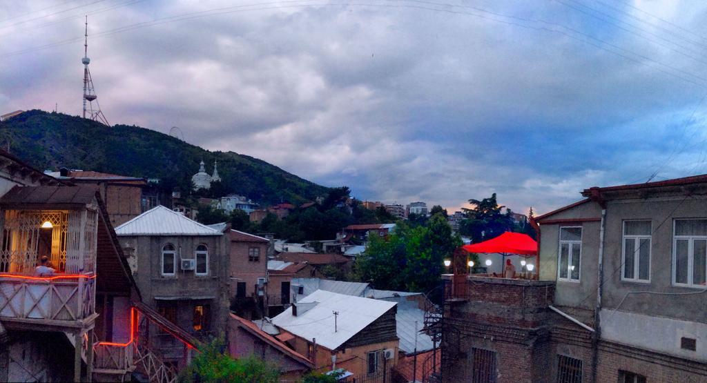 Griboedov Hostel & Suites Tiflis Dış mekan fotoğraf