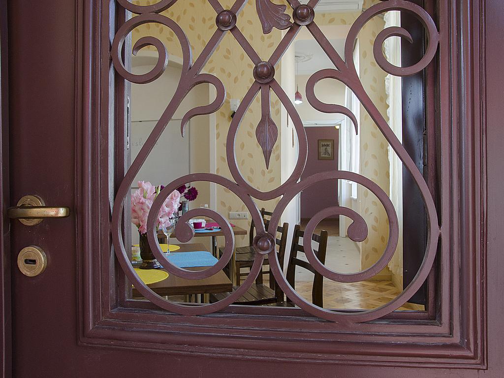 Griboedov Hostel & Suites Tiflis Dış mekan fotoğraf