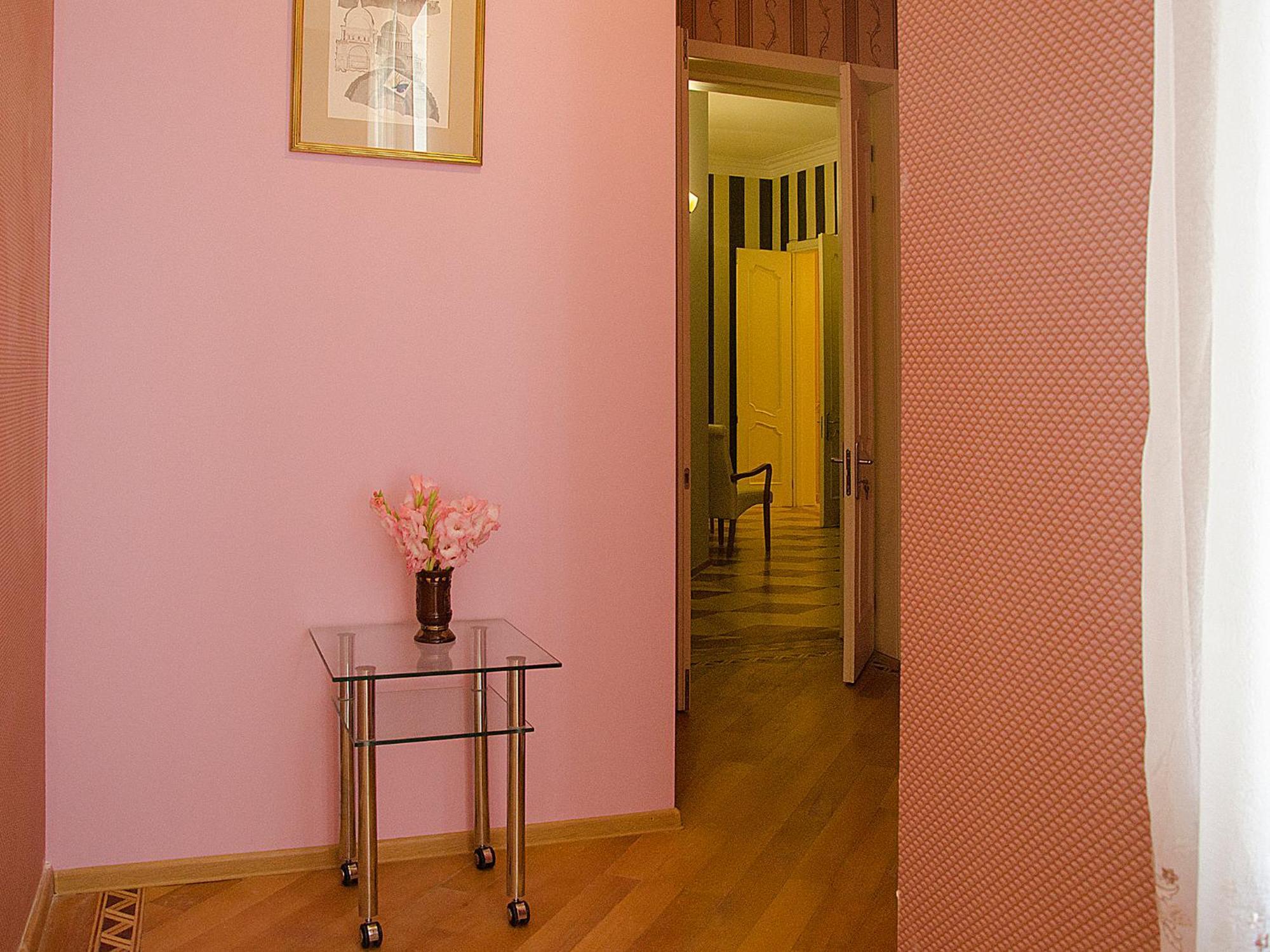 Griboedov Hostel & Suites Tiflis Dış mekan fotoğraf