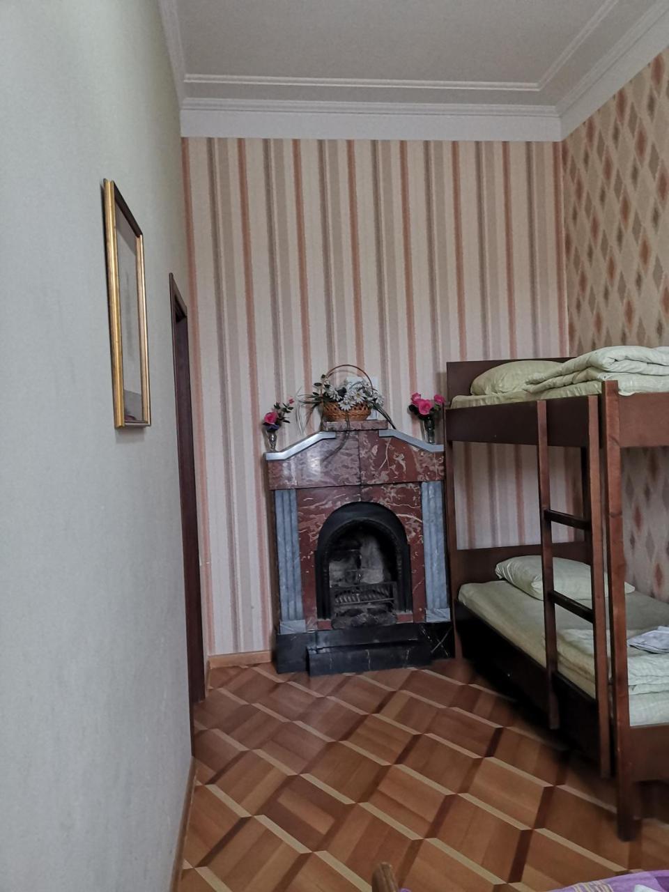 Griboedov Hostel & Suites Tiflis Dış mekan fotoğraf